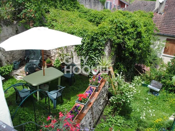 MAISON DE VILLAGE
