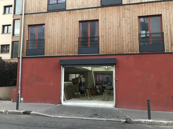 Mairie de Saint Ouen : local de 65 m²