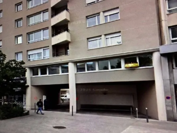Parking 20 m²