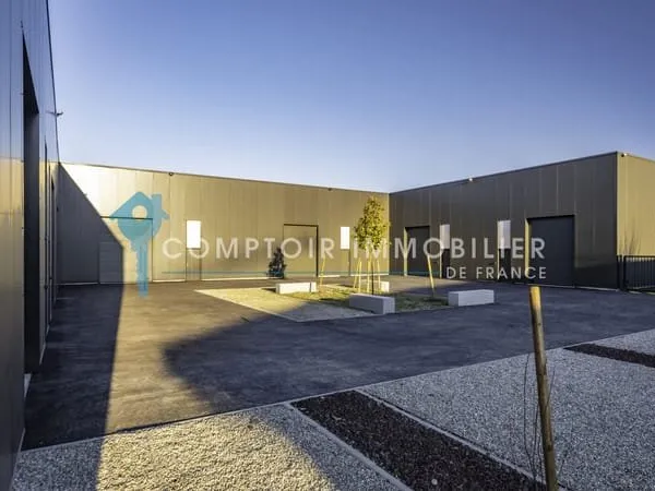 Dpt (31) Haute Garonne - Locaux Industriels à louer 176m2