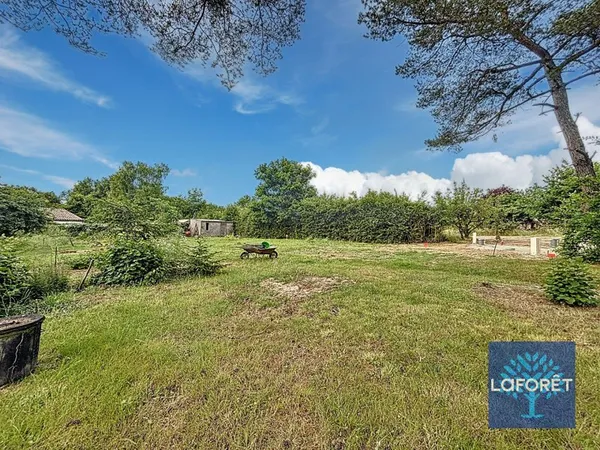 Terrain 340 m²