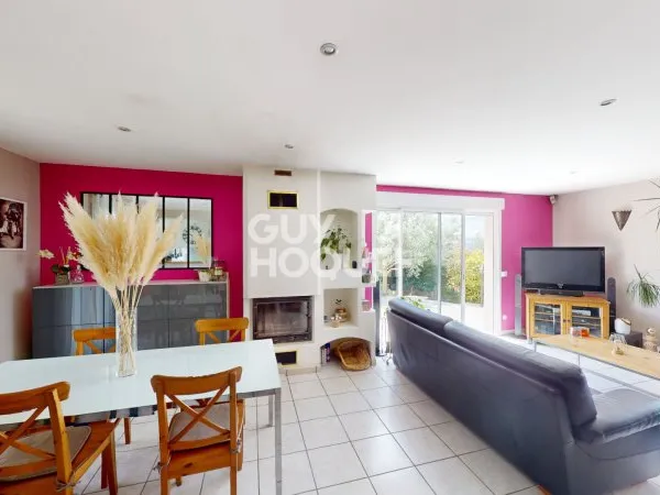 A VENDRE / Grande maison 5 pièces avec jardin clos et piscin...
