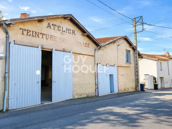 Entrepôt / local industriel Boen Sur Lignon 215 m2