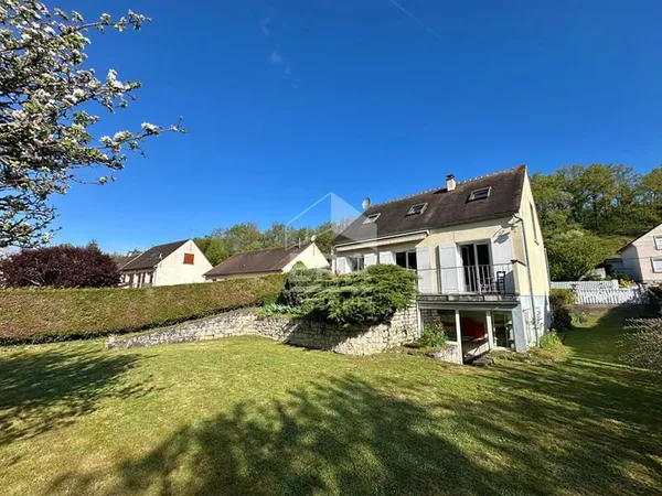 Pavillon familial 119 m² / vie de plain pied possible / 4 chambres / CHÂTEAU-LANDON