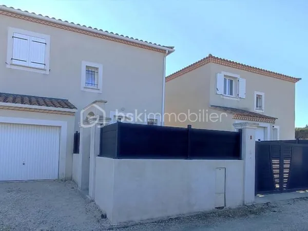 Maison contemporaine - 4 chambres - 2 salles d'eau - garage - jardin & jacuzzi