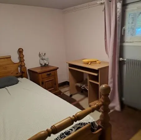 Chambre 1 pièce 25 m²