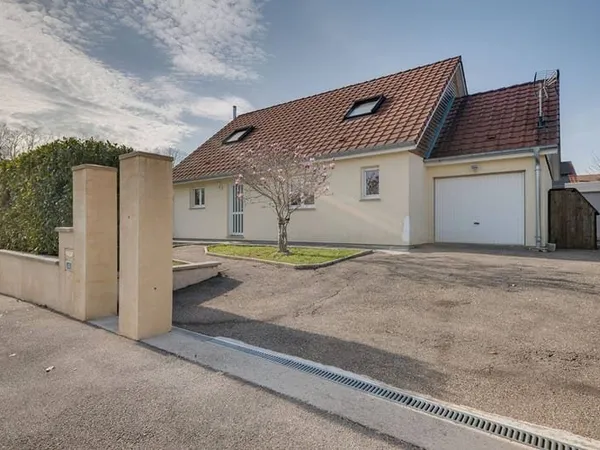 Maison 6 pièces 130 m²