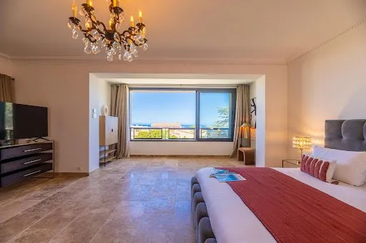 Maison 10 pièces 350 m²