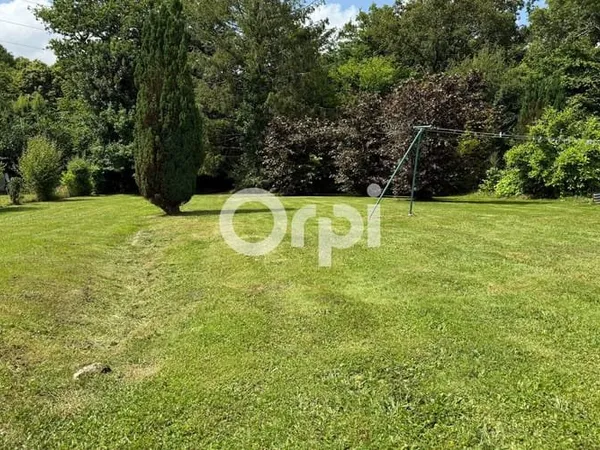 Terrain 929 m²