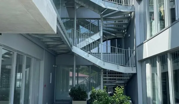 Bureau 147 m²