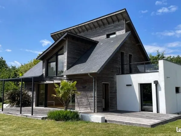 Pavillon 6 pièces 142 m²