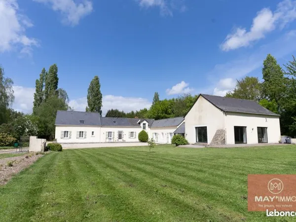 Maison 11 pièces 277 m²