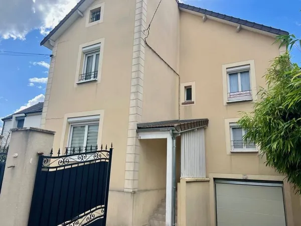 Maison 7 pièces 144 m²