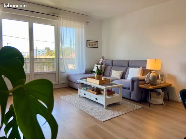T3 72m² - Caudéran Stéhélin - Balcon Sud - Sans vis-à-vis - Parking