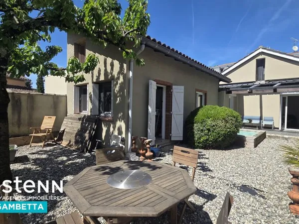 A vendre Centre ville maison (82) de type 5 avec jardin