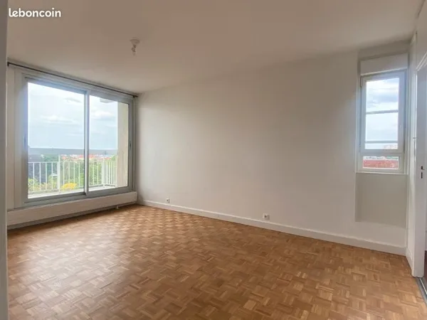 F1 28 m² - Proche Jaude / Lecoq