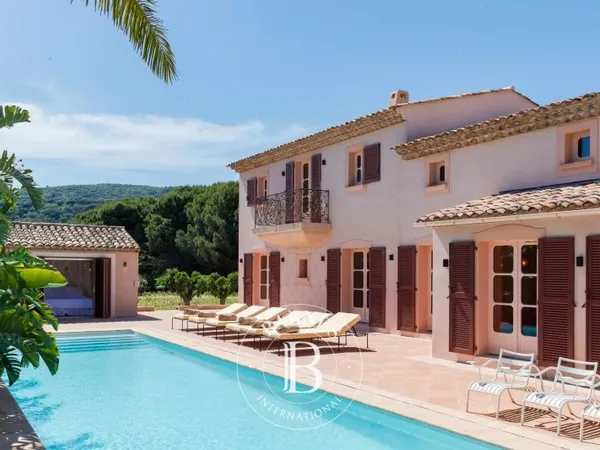 RAMATUELLE - ROUTE DES PLAGES - VILLA 6 CHAMBRES - PISCINE
