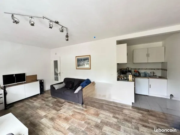 Studio 1 pièce 30 m²
