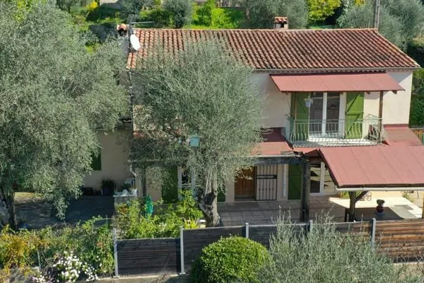 Maison Peymeinade 160 m² avec terrain de 1080 m²
