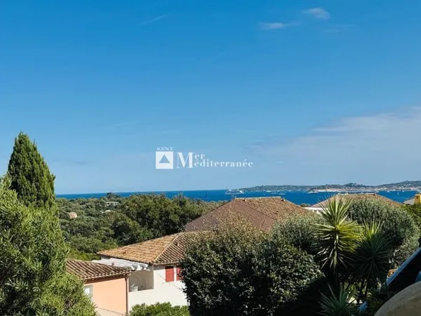 A VENDRE - APPARTEMENT 4 PIÈCES EN REZ-DE-CHAUSSÉE, SITUÉ DA