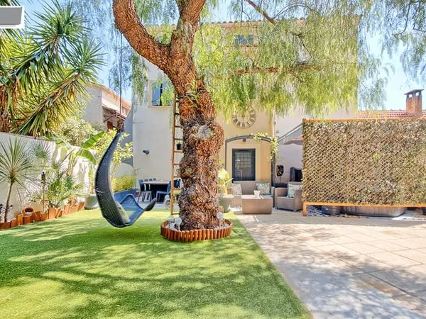SUBLIME MAISON RENOVEE TOULON OUEST