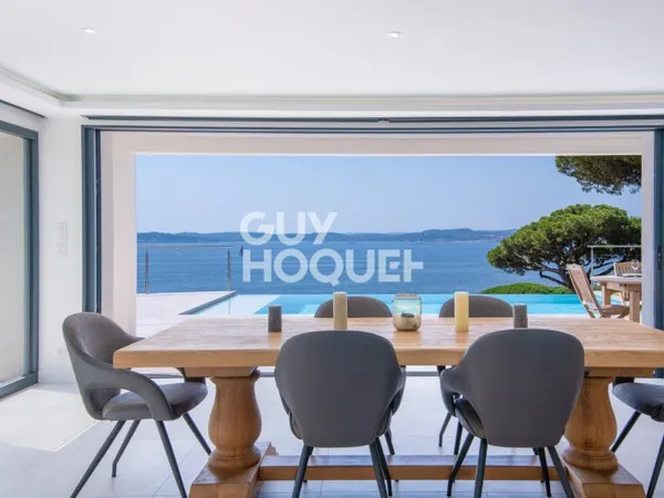 MAISON À VENDRE DE 5 PIÈCES DE 271,00 M²