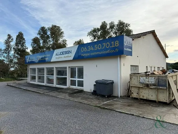 Local commercial 226 m²
