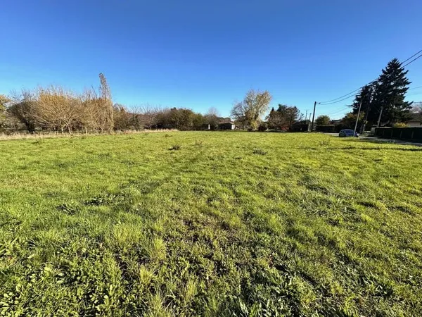 Terrain 1069 m²