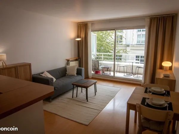 T2 meublé 45m² avec terrasse 11m² au calme - Lille Sébastopol