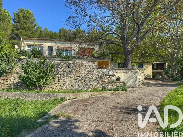 Maison 5 pièces 231 m²