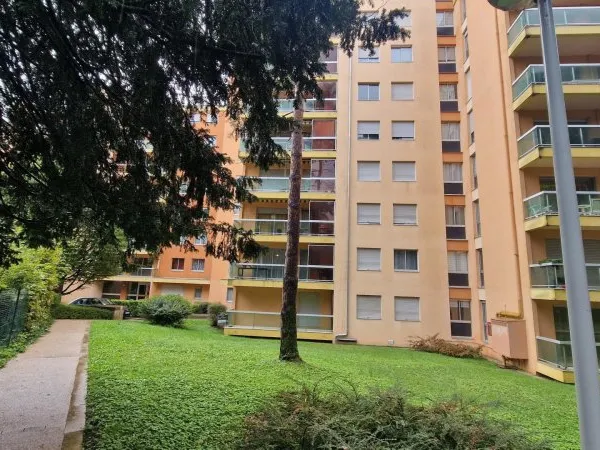 Appartement 3/4 pièces 71m2 + balcon + cave- Besançon Quartier Saint-Claude