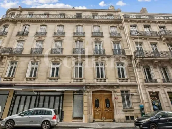 Bureaux 235 m²