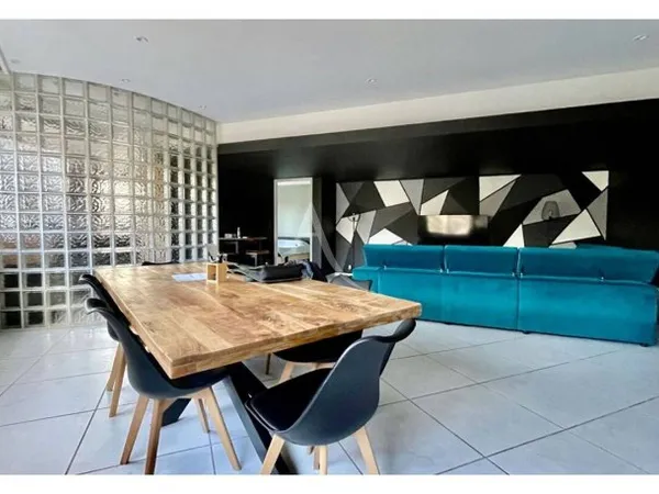 Appartement 4 pièces 138 m²