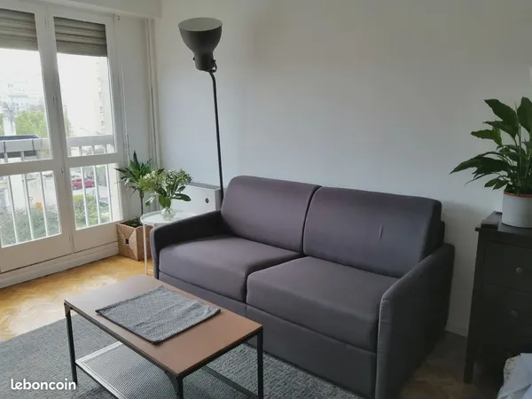 Loue studio meublé