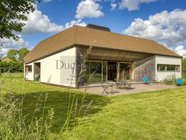 Maison de plain-pied 5 pièces 167 m²