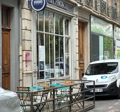 Opportunite local commercial 110 m2 emplacement strategique vente