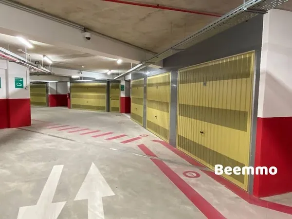 Parking 14 m²