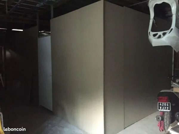 Box garde meubles ou stockage de différentes surfaces 5 à 24 m2