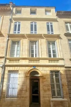 Studio 1 pièce 14 m²