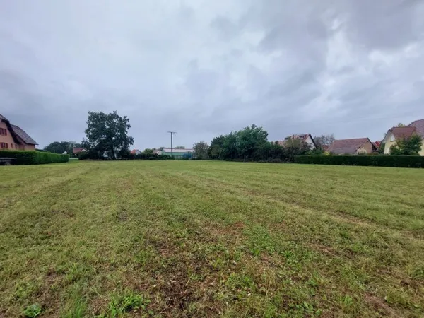 Terrain en individuel 348 m²