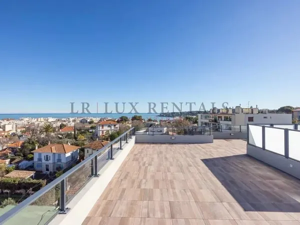 Penthouse d'exception au coeur d'Antibes - Terrasse panoramique et rooftop privé 360°