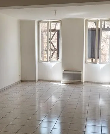 T2 Appartement avec Garage bip, 1er étage, Rive G
