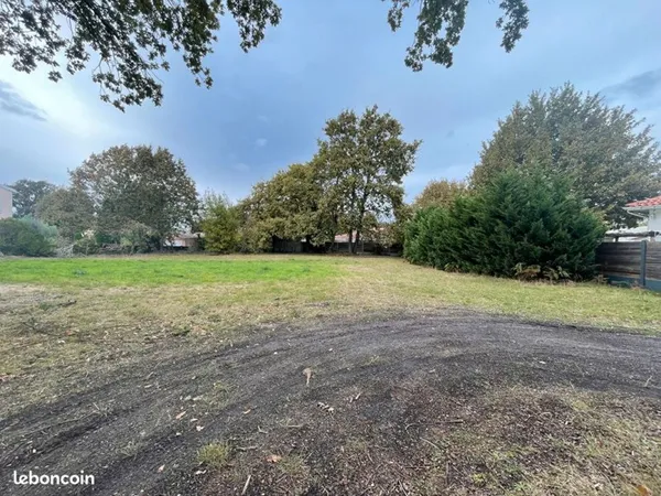 Terrain 675 m² AUDENGE