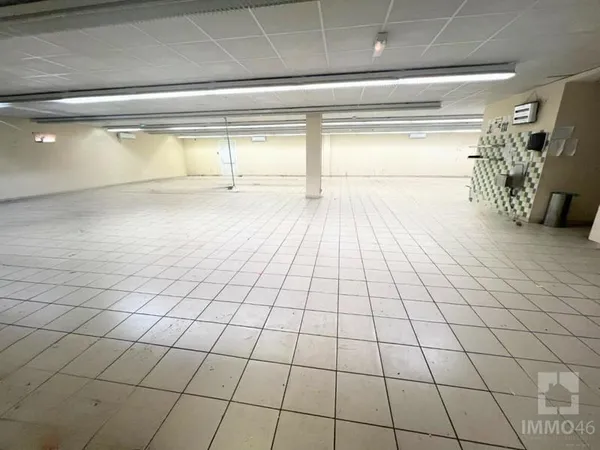 Local commercial de 400m²
