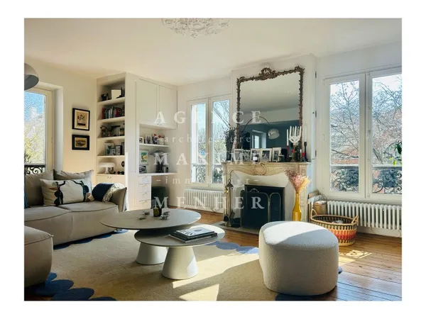 Vends appartement lumineux entièrement rénové par architecte - 118m²
