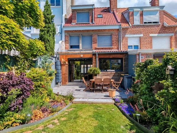 Maison location 120m2 avec jardin arrière gare