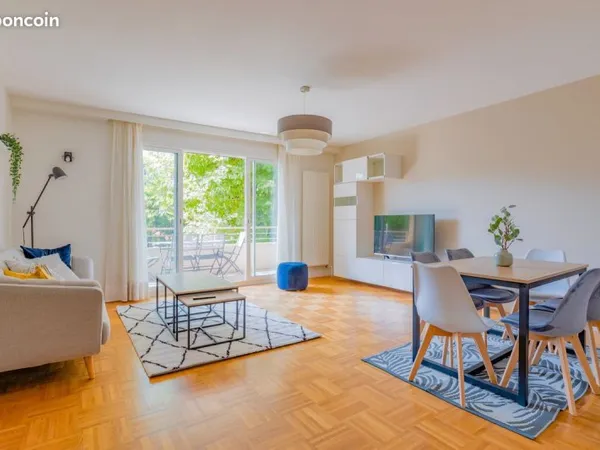 Chambre 14 m2 dans Coloc haut de gamme de 113 m2, tout inclus (électricité, wifi, netflix, eau, chau