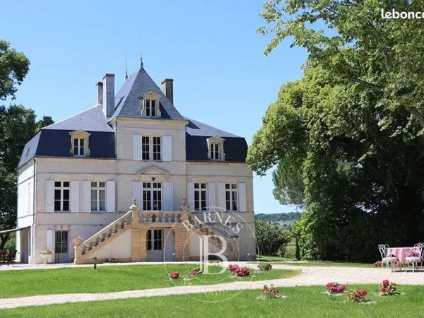 Propriété 9 pièces 310 m²
