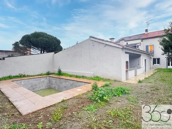 Albi centre , maison T6 avec Jardin et piscine