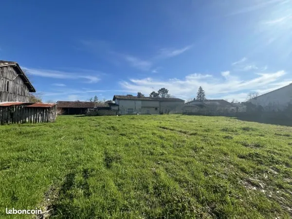 Terrain 1 170 m² Landiras